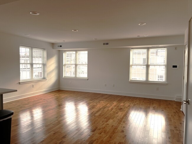 Living Area - 1100 S 27th St