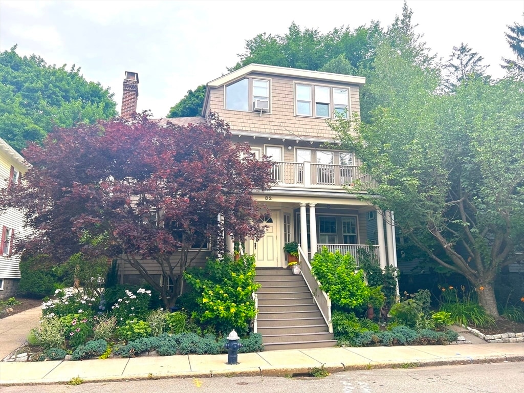 Foto principal - 82 Stearns Rd