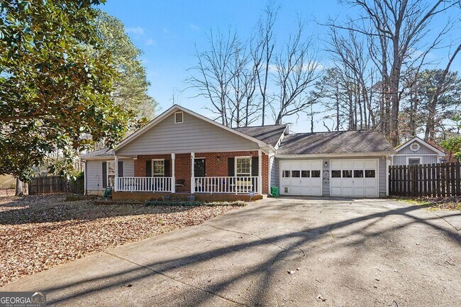 Building Photo - 8671 Twin Oaks Dr