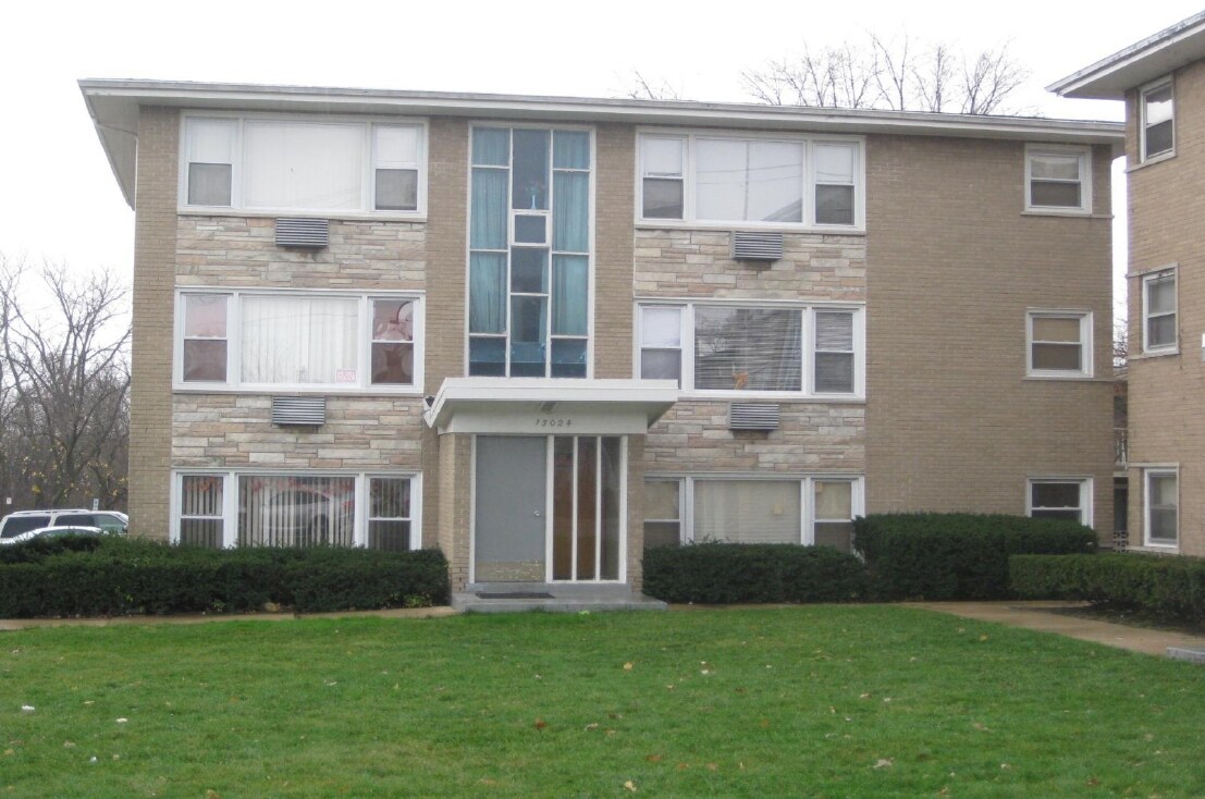 Building Photo - 13024 Honore St