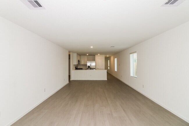 Building Photo - 16722 Old Wagon Wy