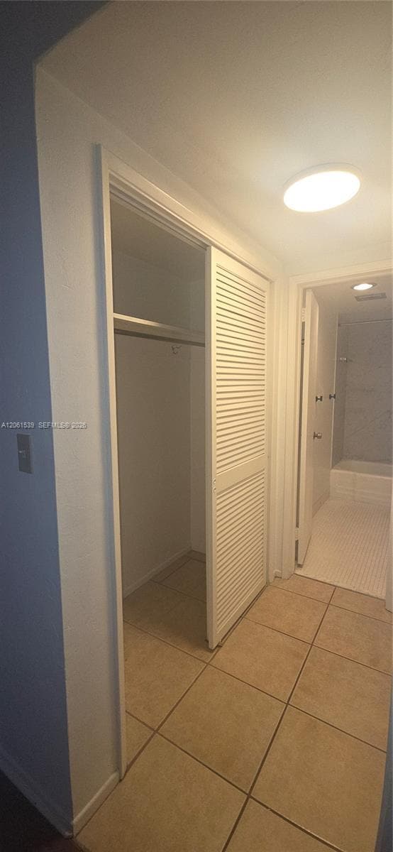 Building Photo - 4010 Galt Ocean Dr