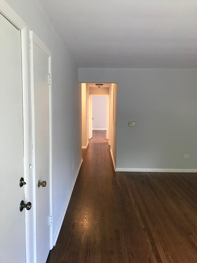Foto del edificio - 8022 Oriole Ave