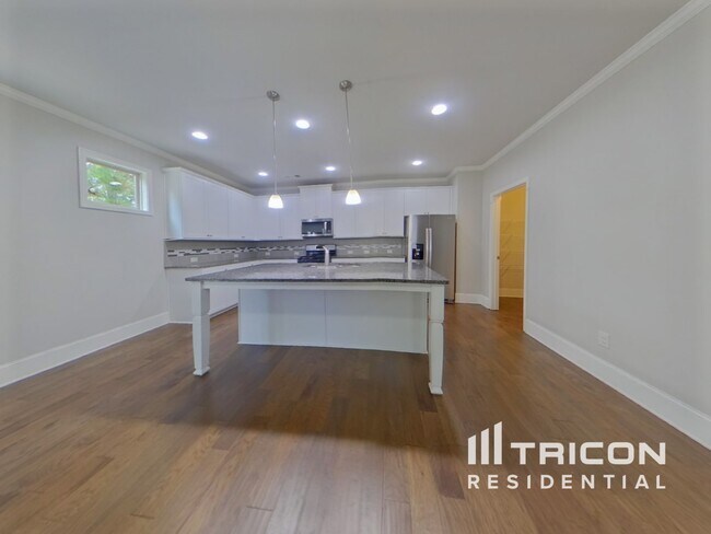 Foto del edificio - 6410 Country Lake Rd