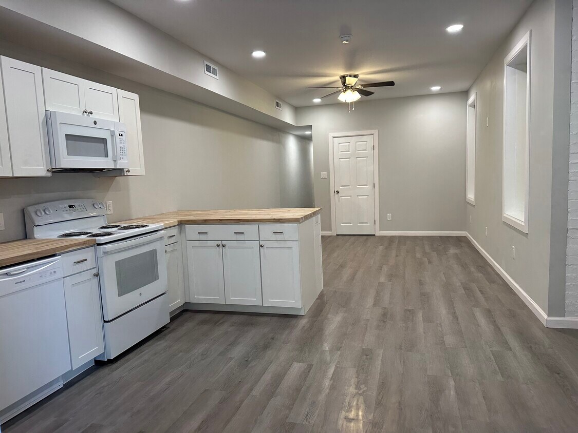 2239 Eoff St Unit B, Wheeling, WV 26003 Apartments in Wheeling, WV