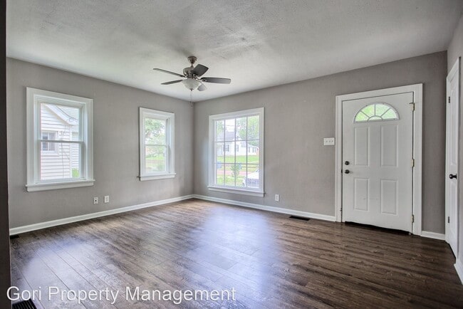 Building Photo - 2 br, 1 bath House - 303 Clay St.
