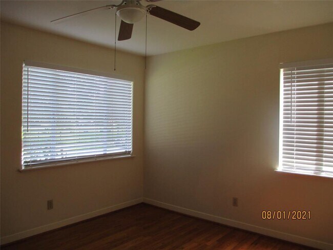 Building Photo - 3607 Murworth Dr