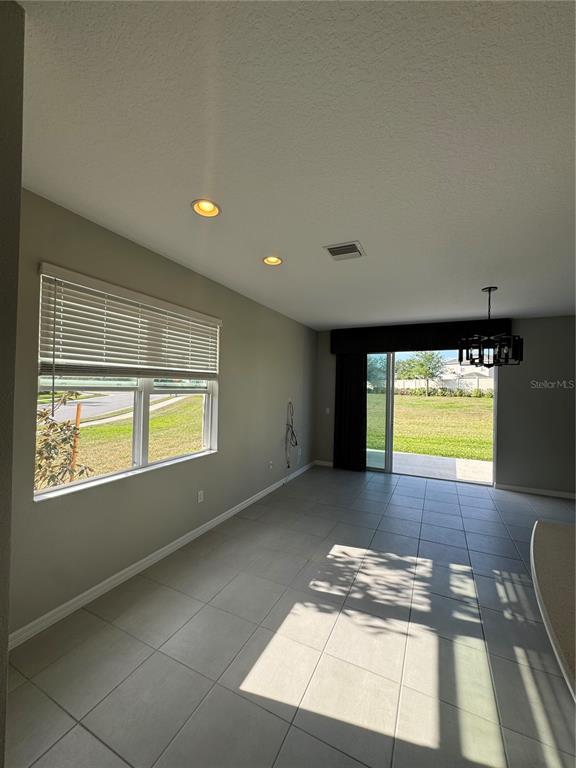Foto del edificio - 6104 Willowside St