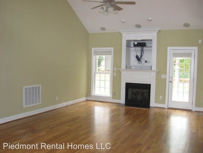 Building Photo - 3 br, 2.5 bath House - 5811 Kacey Meadows Dr