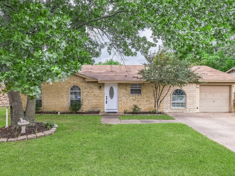 Photo - 6705 Nola Ct (Watauga, TX)