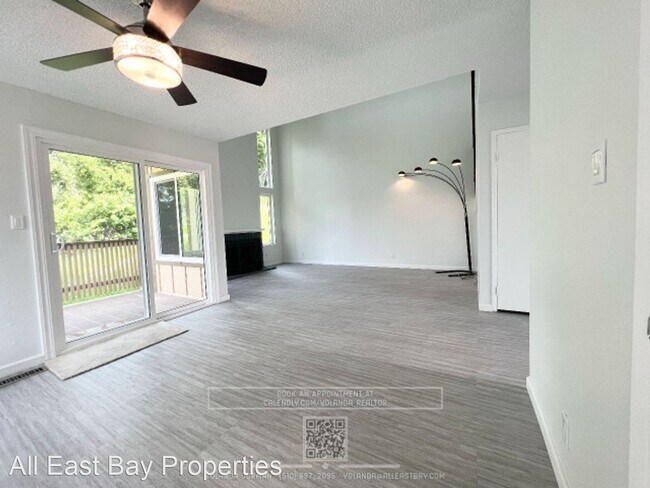 Building Photo - 3 br, 2.5 bath House - 1 Quail Hill Ct.