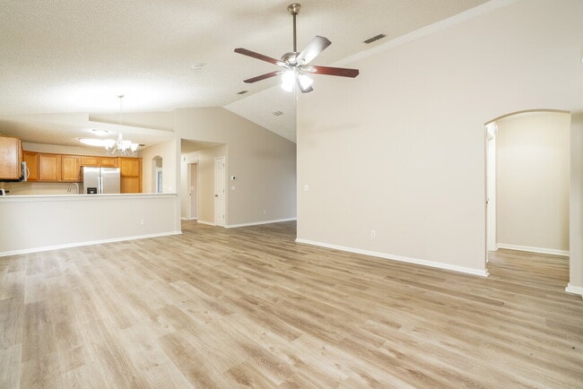 Foto del edificio - 1928 Hunters Trace Cir