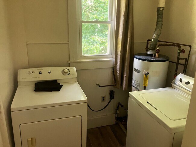 Foto del edificio - Quiet 1 Bedroom Country Cottage in Rural S...