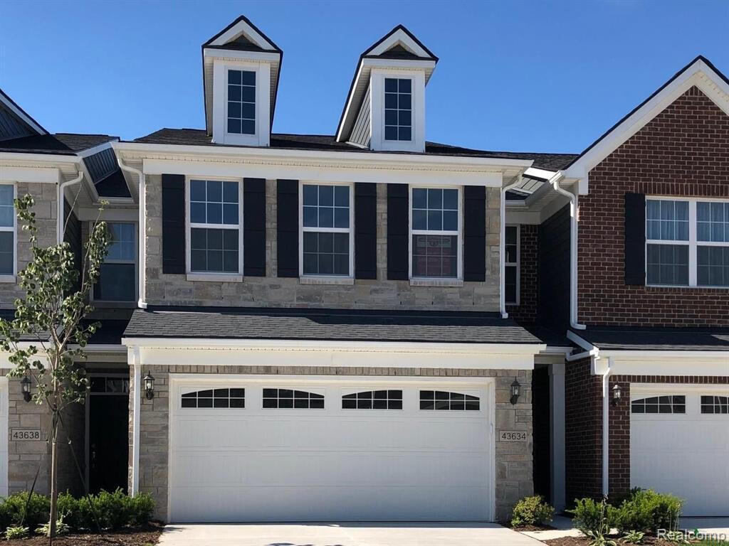 Foto principal - 22478 Woodbridge Ln