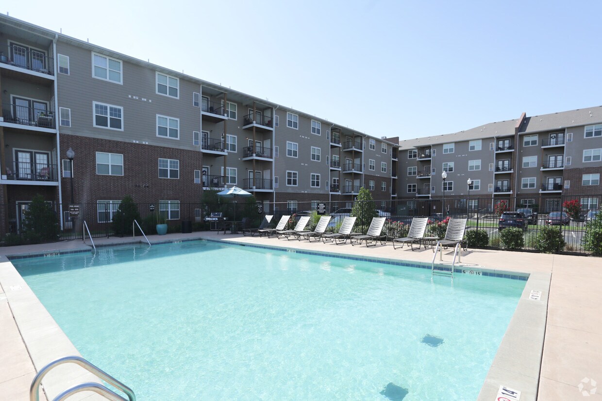 1201 at Covell Village Apartments Edmond, OK