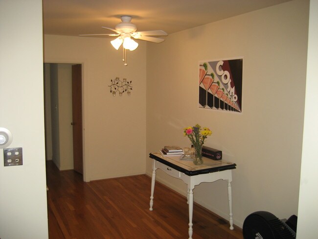 Foto del edificio - 3622 Paxton Ave
