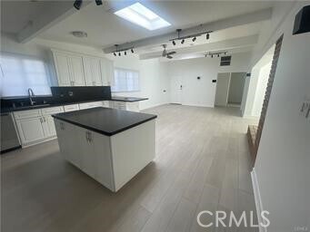 Foto del edificio - 7915 Bothwell Rd