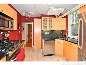 Newer Kitchen Cabinets - 3400 List Pl
