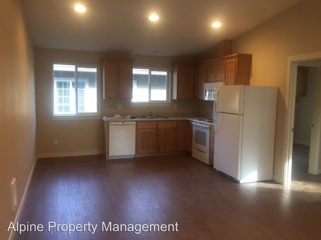 Foto del edificio - 1529 SW Knoll Ave