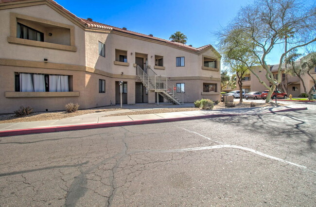 Building Photo - 1287 N Alma School Rd