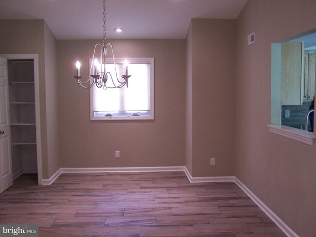 Building Photo - 326 Cherry Hill Blvd