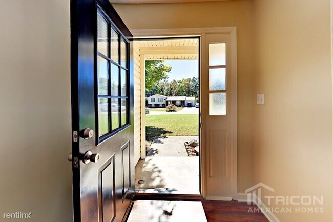 Foto del edificio - 4058 Leafmore St