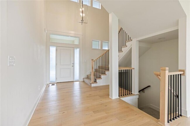 Foto del edificio - 18228 Earnshaw St