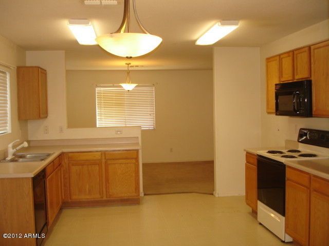 Building Photo - 30619 N Bareback Trl