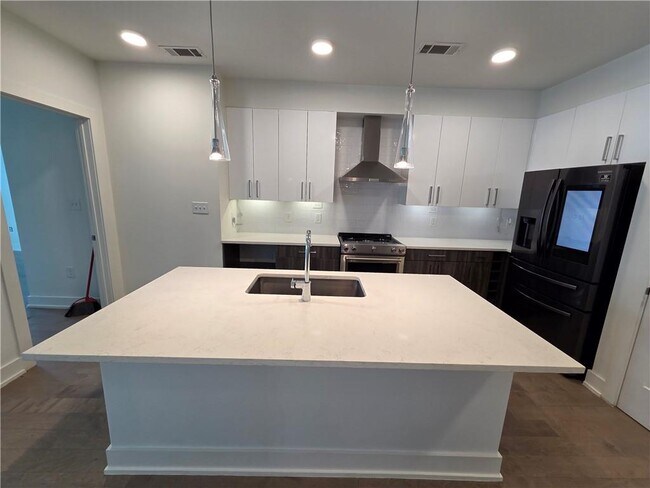Foto del edificio - 775 Juniper St NE