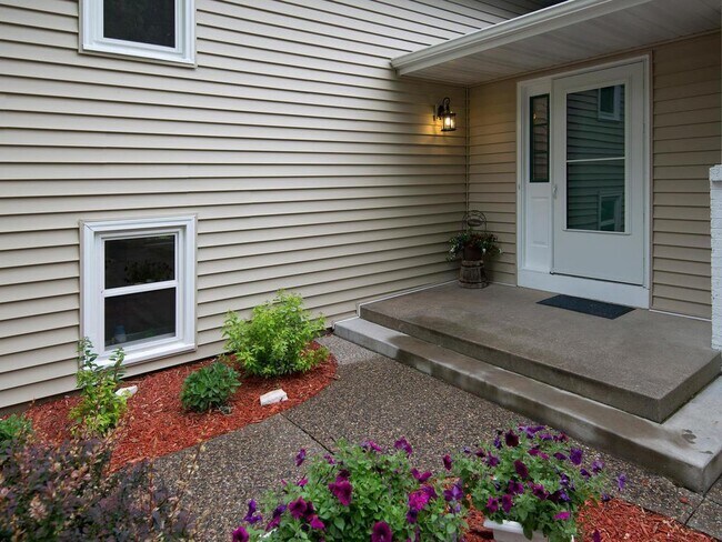 Foto del edificio - 15625 46th Ave N