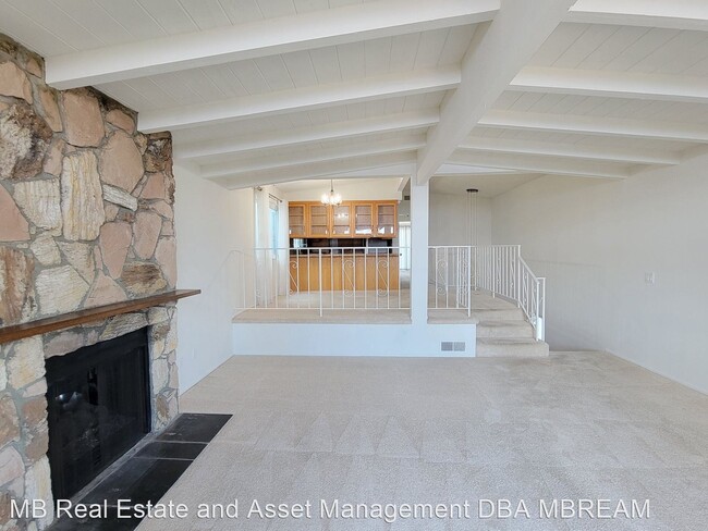 Building Photo - 3 br, 2 bath House - 1529 Steinhart Avenue