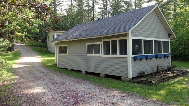 Building Photo - 129 Lake Circle Rd