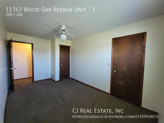 Building Photo - 11763 Wood Oak Ave
