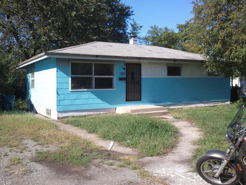 Primary Photo - 4224 E 7th Ave