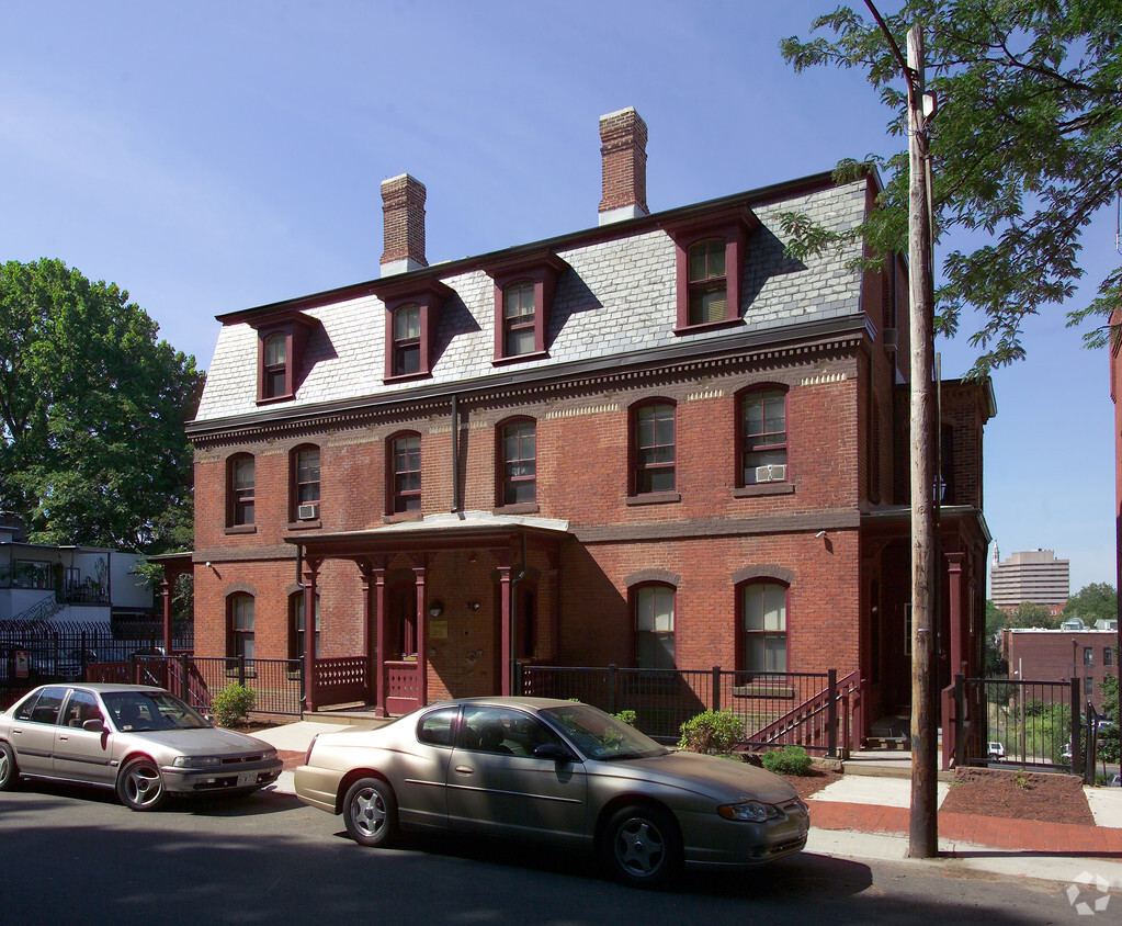 Building Photo - New Court Terrace