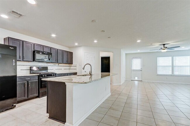 Foto del edificio - 6615 Lindale Springs Ln