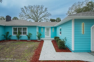 Building Photo - 111 Zoratoa Ave