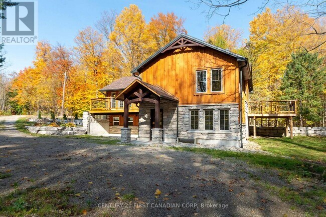 Photo du bâtiment - 10771 Melrose Dr