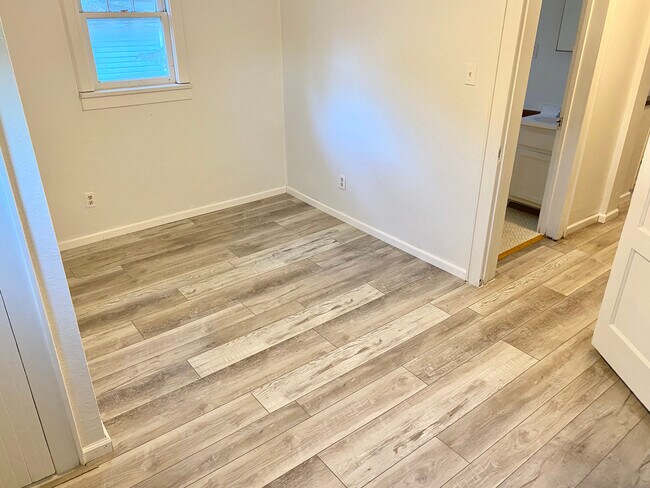 Bedroom - 520 W Edwards st