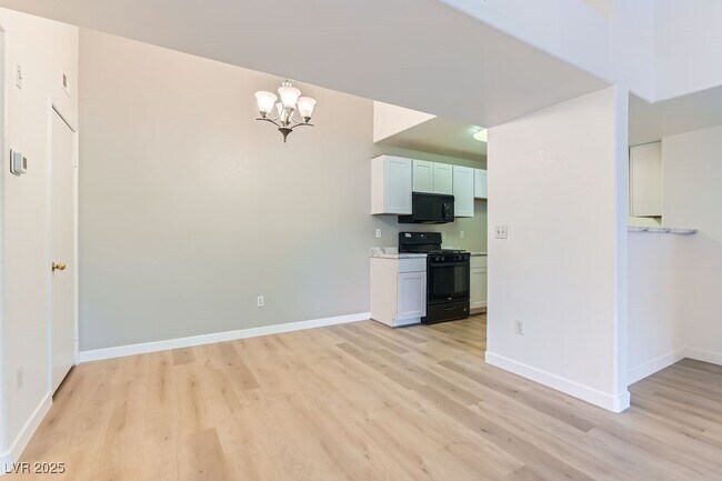 Foto del edificio - 7885 W Flamingo Rd
