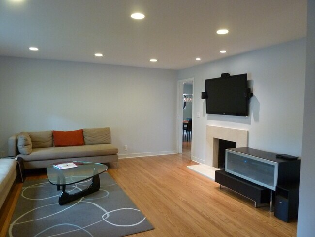 Foto del edificio - 90 Sasco Hill Terrace