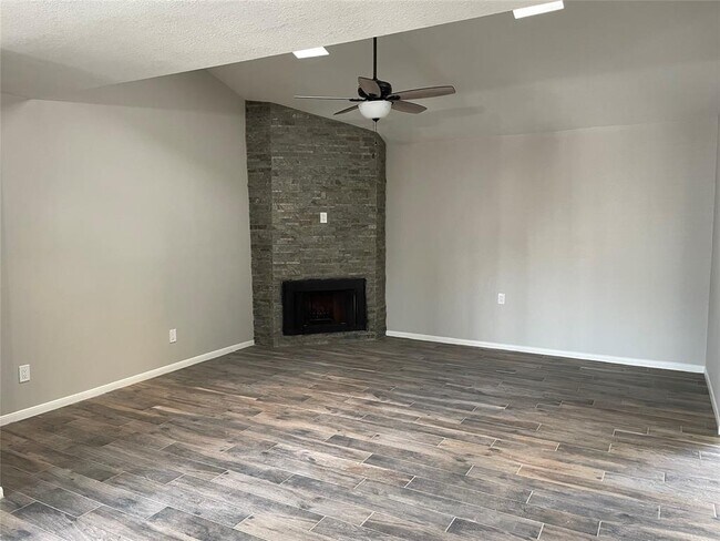 Foto del edificio - 4436 Stanford Ct