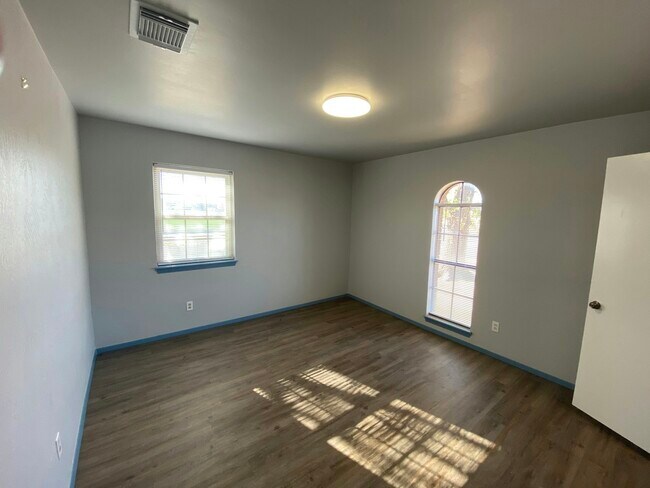 Foto del edificio - 4537 Yale St