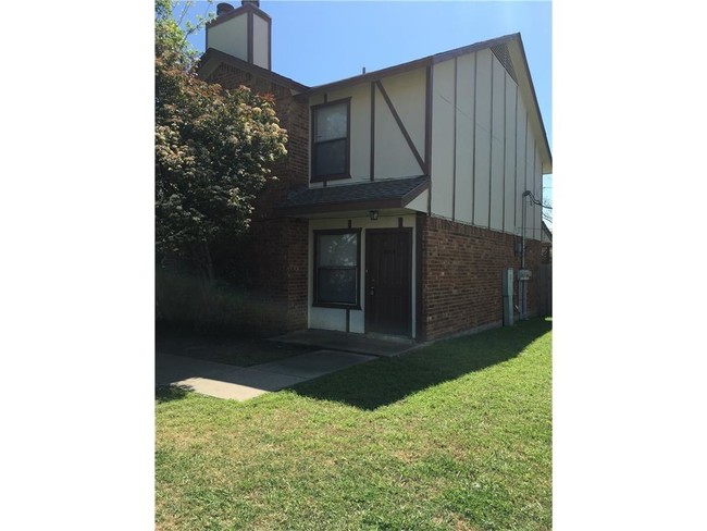 Building Photo - 203 Pate Orr Rd N