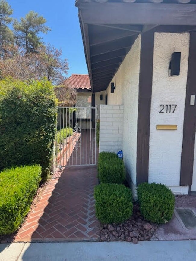 Building Photo - FULLY FURNISHED Home in Spanish Oaks!!