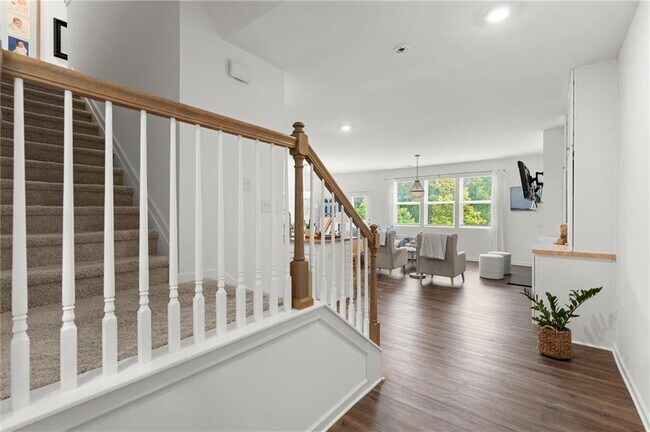 Building Photo - 5975 Osgood Pl