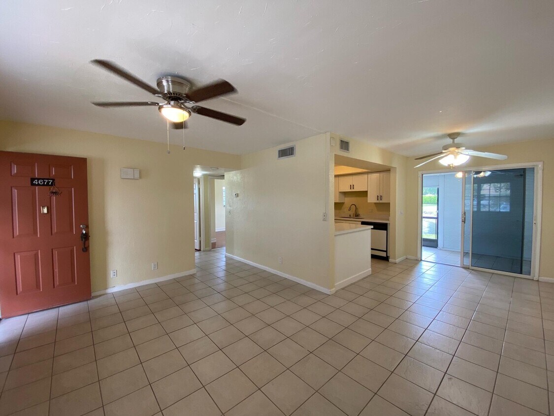 Foto principal - 4677 Oak Terrace Dr