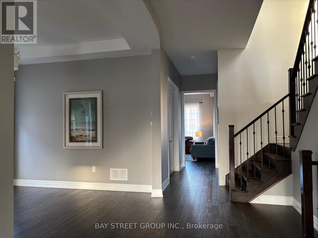 Building Photo - 46 Blenheim Cir