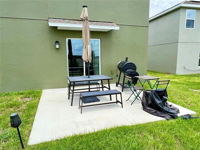 Foto del edificio - 2262 Mountain Pine St