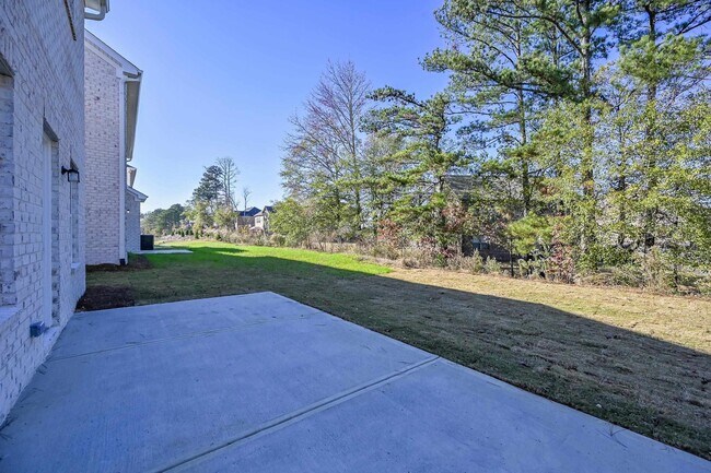 Foto del edificio - 201 Clark Lake Ln